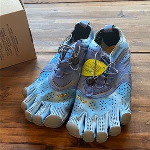 Vibram fivefingers v-run women’s new with tag